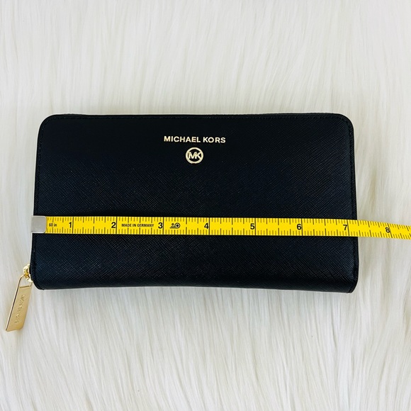 Michael Kors Jet Set Charm Medium Zip Around Wallet - Picture 14 of 16